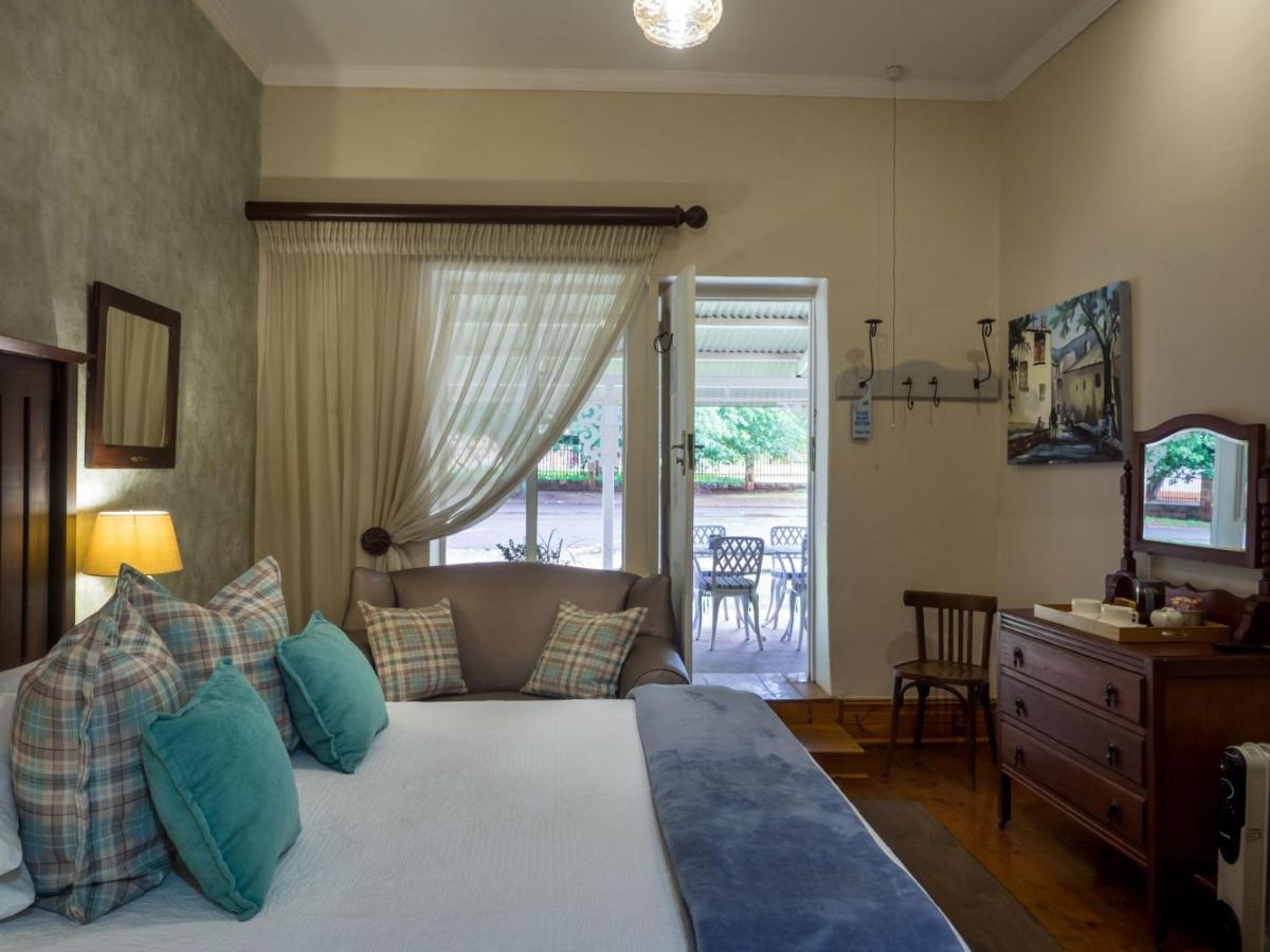 Fouriesburg Country Inn ภายนอก รูปภาพ